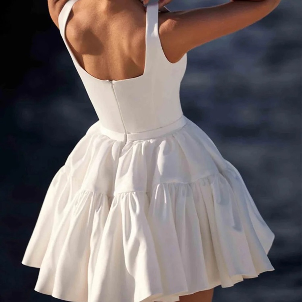 Sthcute white Square Neckline Sleeveless Pleated Mini Dress XS *blogger* - Picture 2 of 5